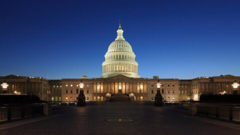 1280px Capitol at Dusk 2