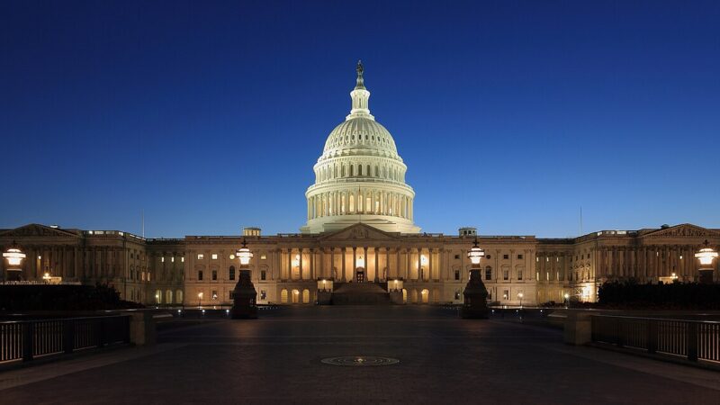 1280px Capitol at Dusk 2