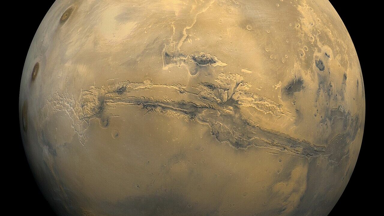 1280px Mars Valles Marineris EDIT