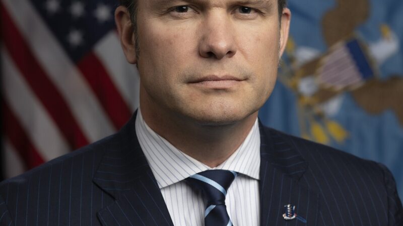 Official portrait of U.S. Defence Secretary Pete Hegseth